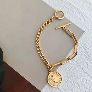 Gold coin charm chain link bracelet